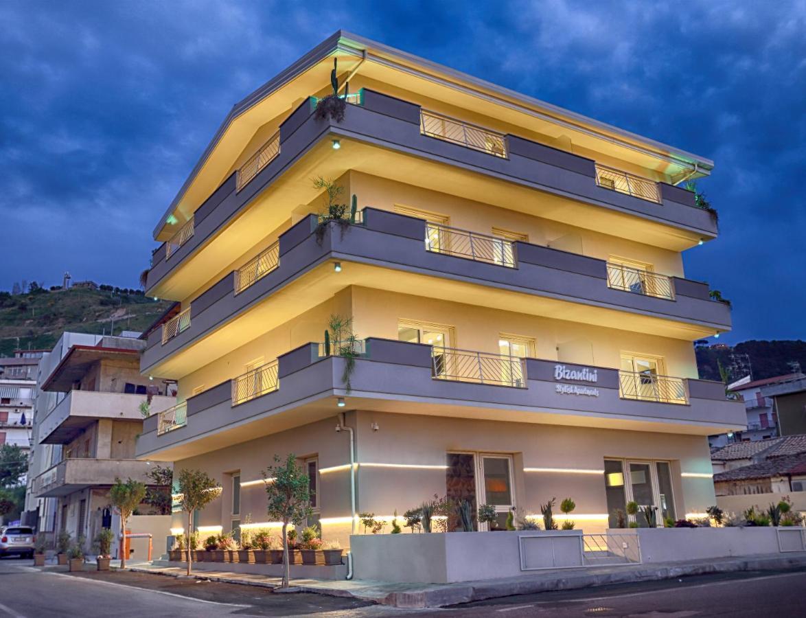 Bizantini Tropea Aparthotel ภายนอก รูปภาพ